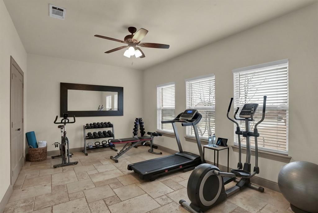 231 Orduna Street - Photo 7