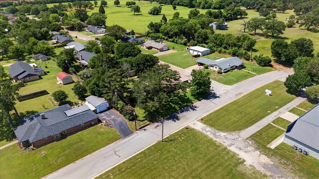 201 Colonial Circle - Photo 35