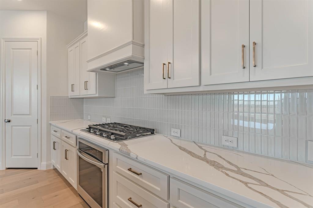 2136 Village Walk Place - Photo 4