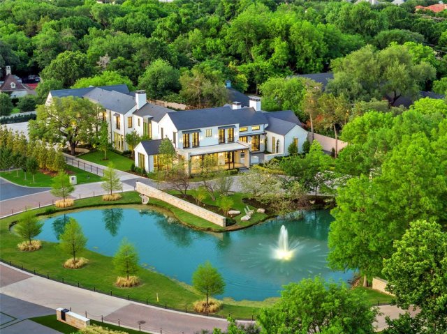 5531 Walnut Hill Lane