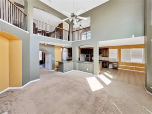 2715 Magellan - Photo 6