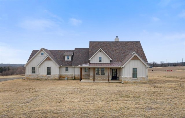 476 Silver Leaf Drive