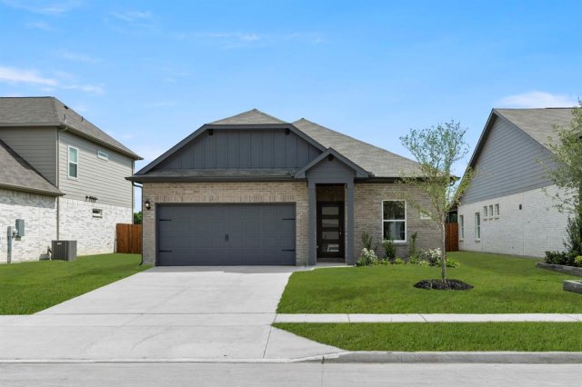 1221 Anderson Drive