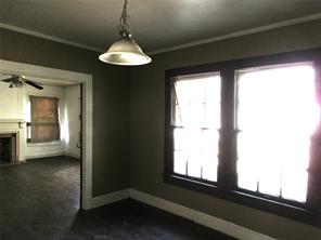 916 Ward - Photo 7