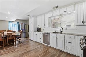 500 W Rucker Street - Photo 11