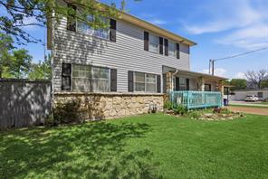 500 W Rucker Street - Photo 2