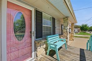 500 W Rucker Street - Photo 4