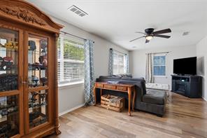 500 W Rucker Street - Photo 7