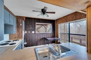 160 Private Road 481 - Photo 13