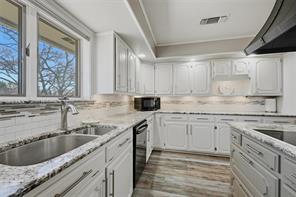 231 Cayuga Trail - Photo 4