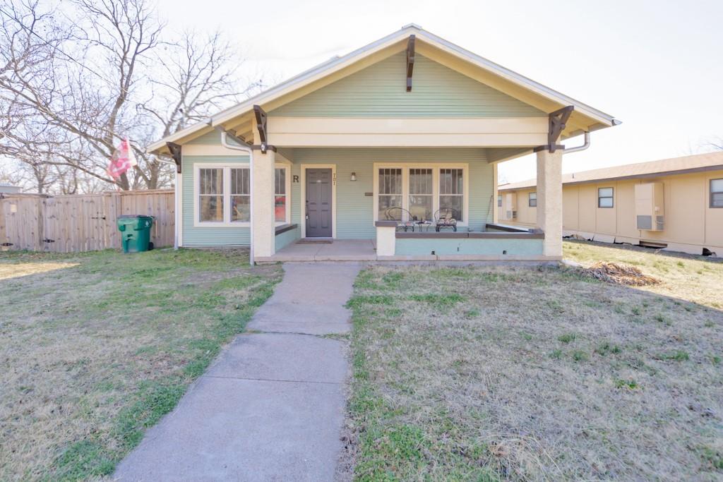701 N Mason Street - Photo 1