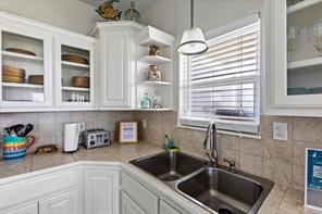 3240 Castle Drive - Photo 17