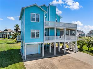 3240 Castle Drive - Photo 2