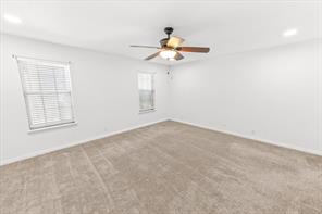 5224 Lake Shore - Photo 17