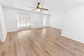 5224 Lake Shore - Photo 4