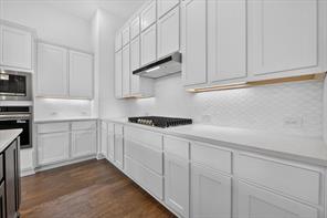 7828 Pondview Lane - Photo 4