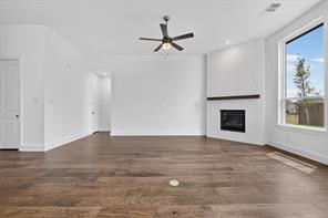 7828 Pondview Lane - Photo 8