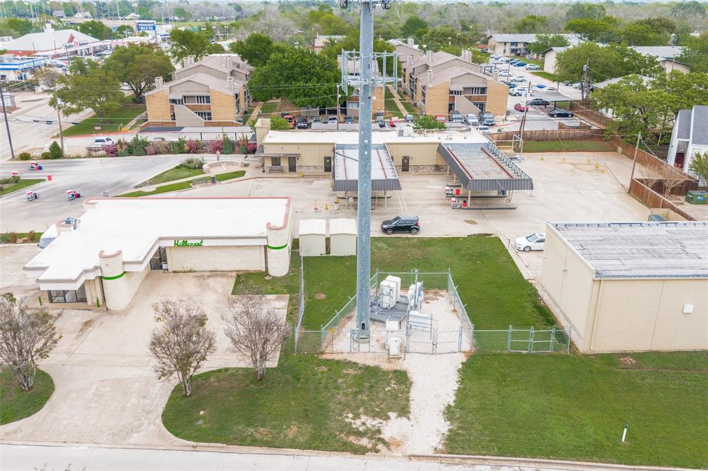 1509 Gina Drive - Photo 3