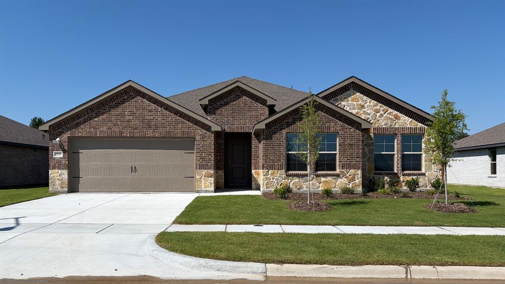 1911 Reveille Way - Photo 1