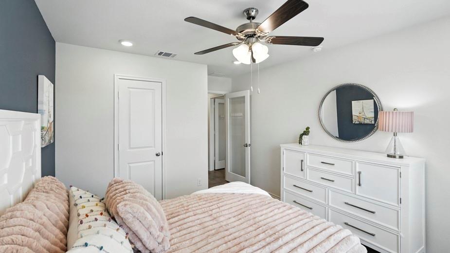 1911 Reveille Way - Photo 10