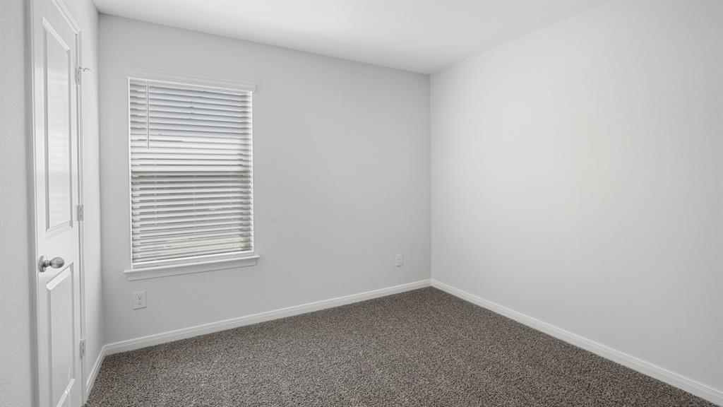 1921 Reveille Way - Photo 7