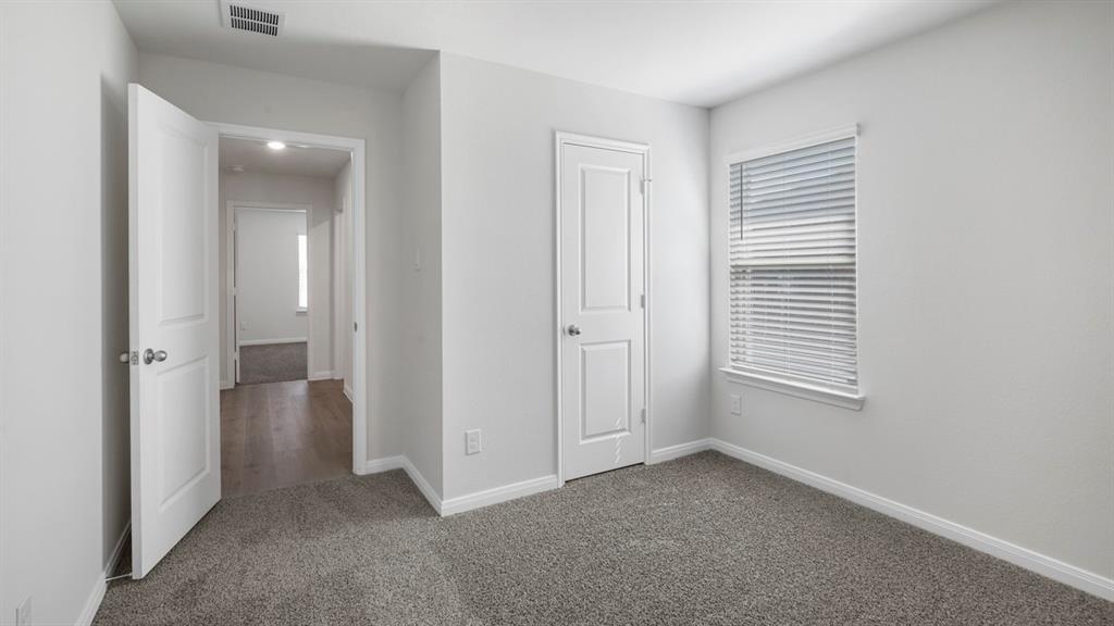 1921 Reveille Way - Photo 8