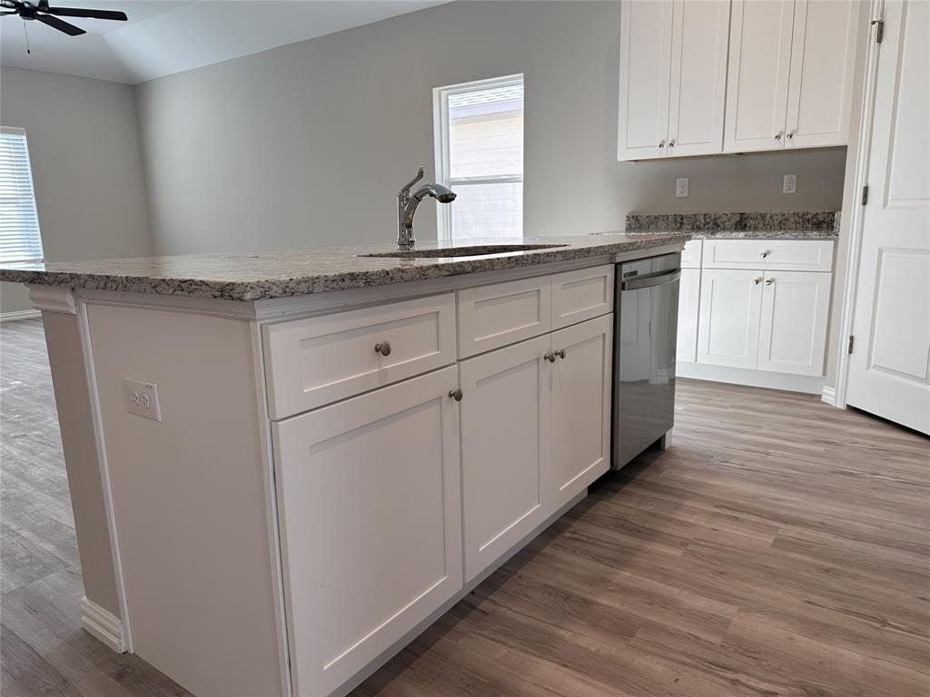 4704 Delano Street - Photo 10