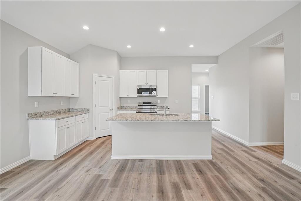 4704 Delano Street - Photo 4