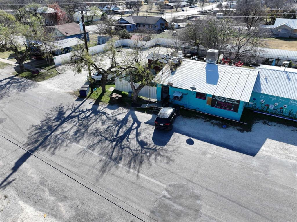 601 S COMMERCIAL Avenue - Photo 16