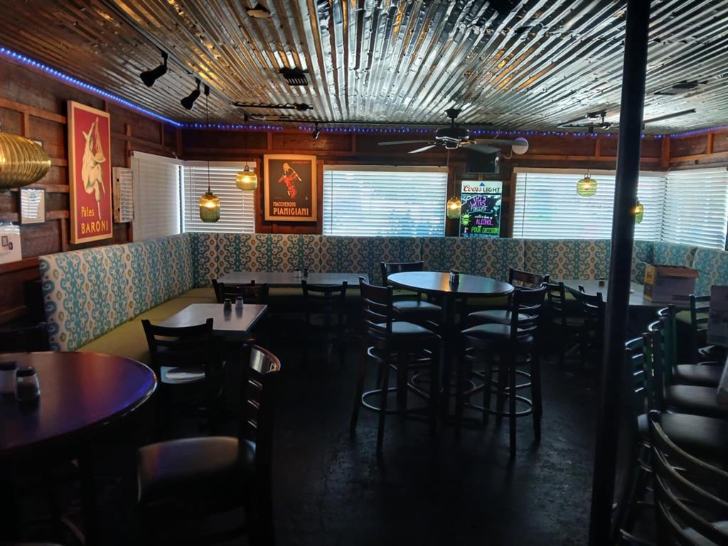 601 S COMMERCIAL Avenue - Photo 8
