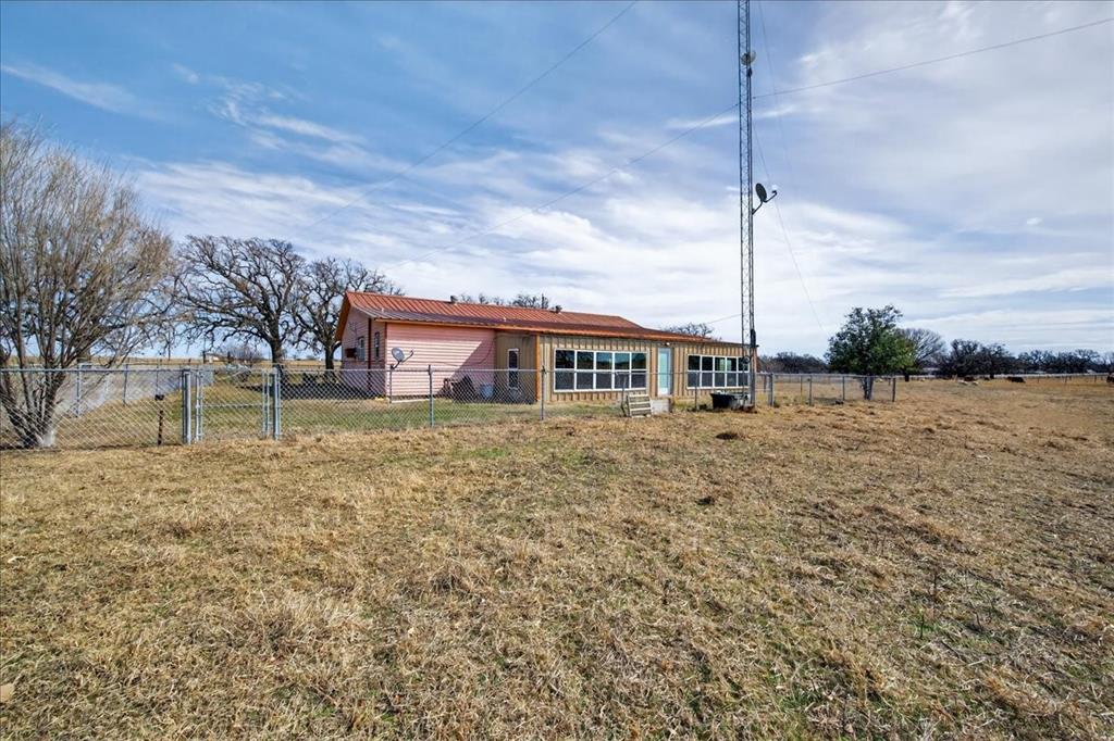 900 Fm 2921 - Photo 5