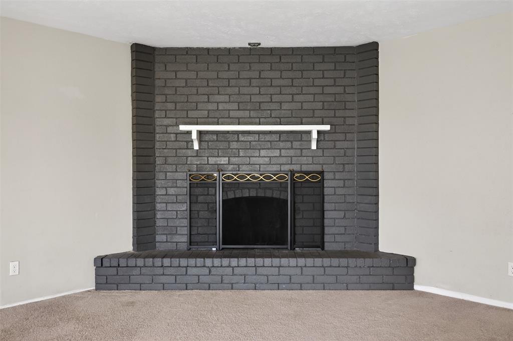 2308 Foxglen Court - Photo 10