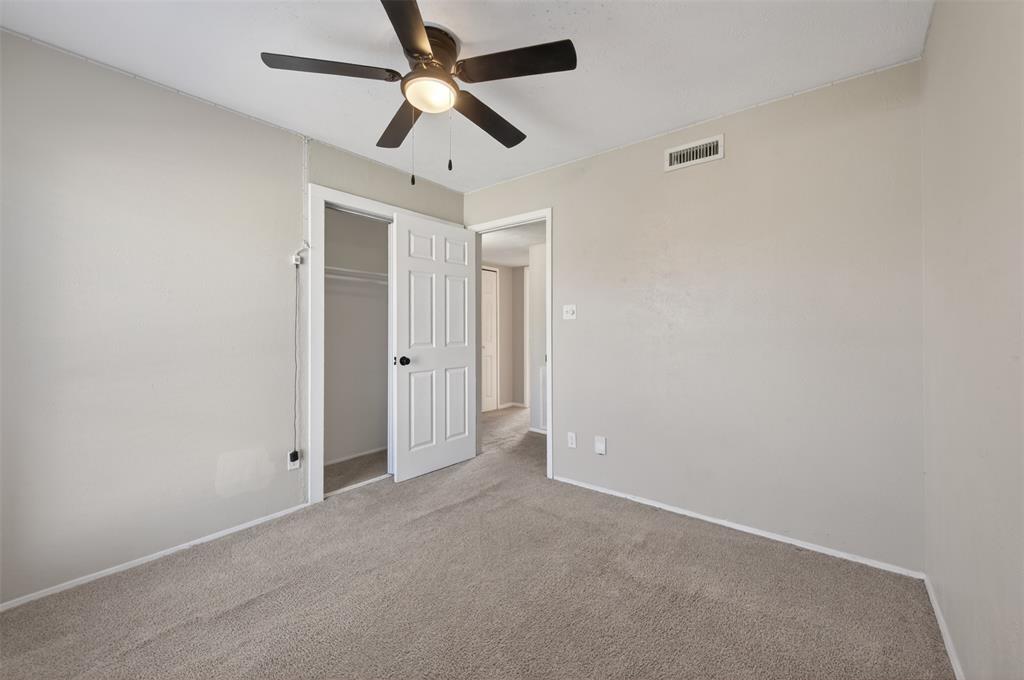 2308 Foxglen Court - Photo 12