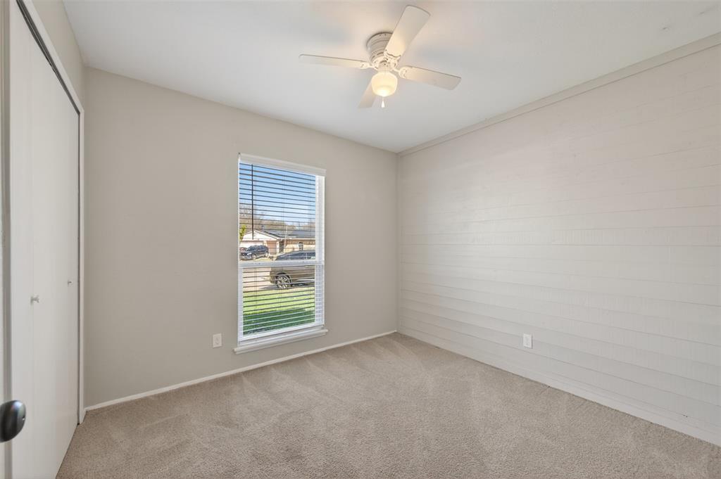 2308 Foxglen Court - Photo 14