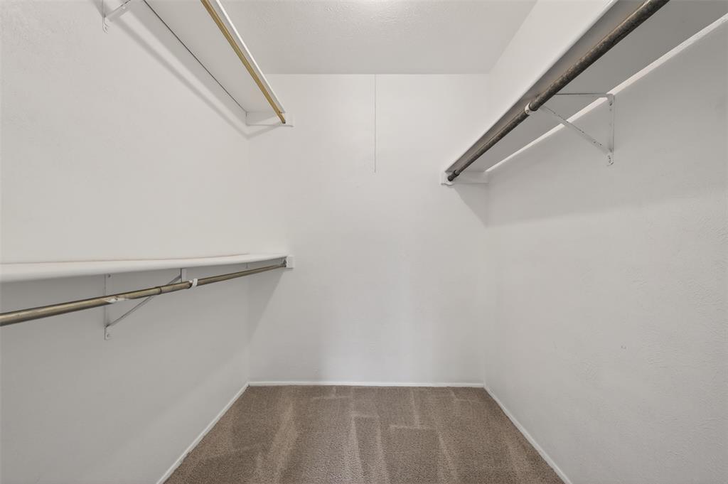 2308 Foxglen Court - Photo 17