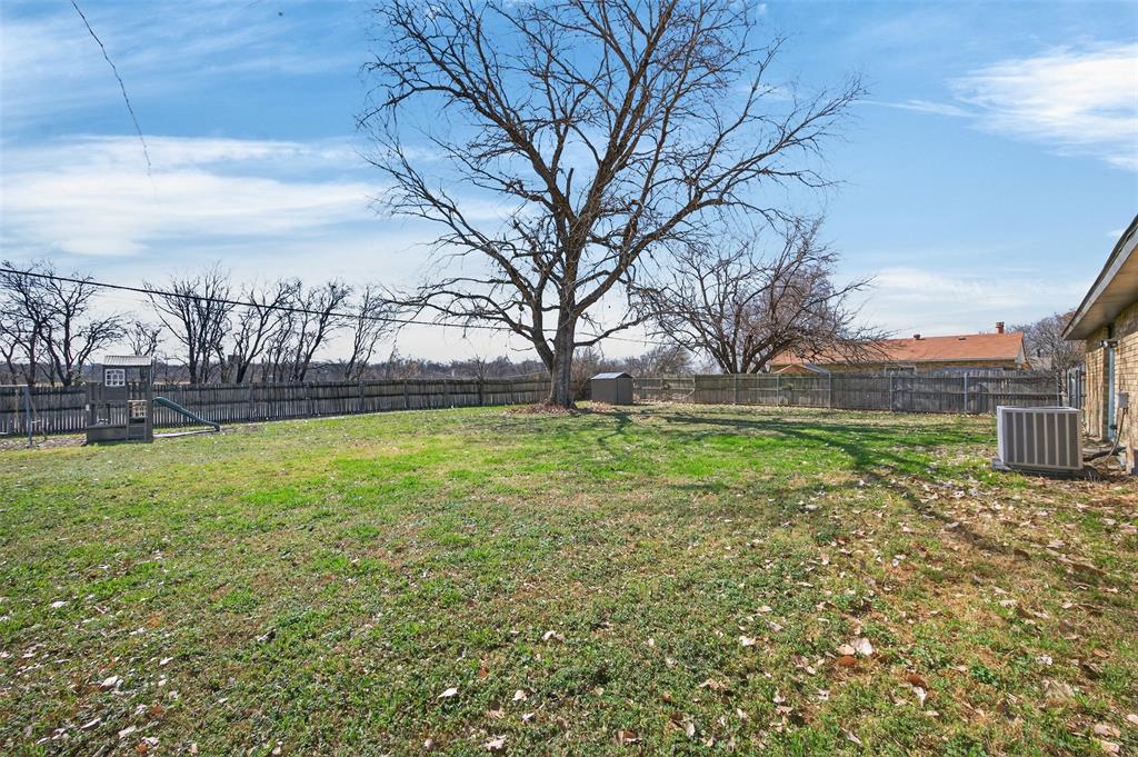 2308 Foxglen Court - Photo 21