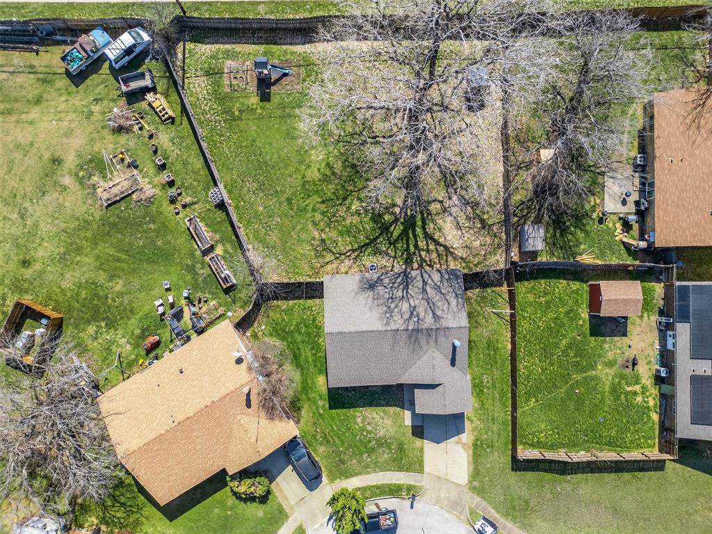 2308 Foxglen Court - Photo 23