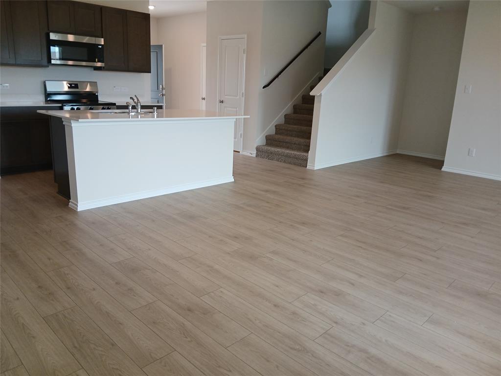 323 Whispering Pine Drive - Photo 8