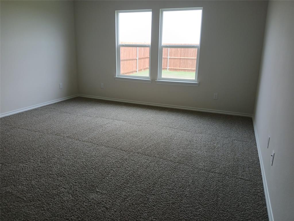 323 Whispering Pine Drive - Photo 9