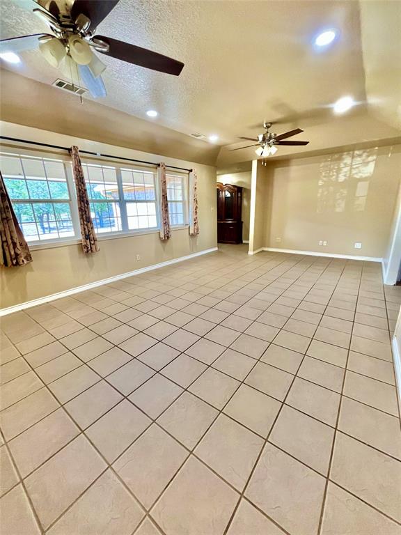 1340 N US Hwy 281 - Photo 5