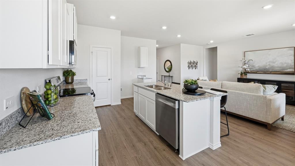 208 Whispering Pine Drive - Photo 32