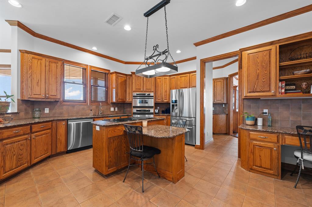 4520 S Nolan River Road - Photo 24