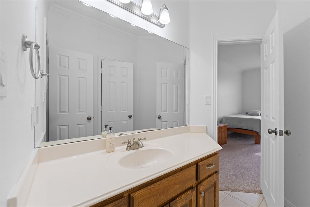 4520 S Nolan River Road - Photo 36