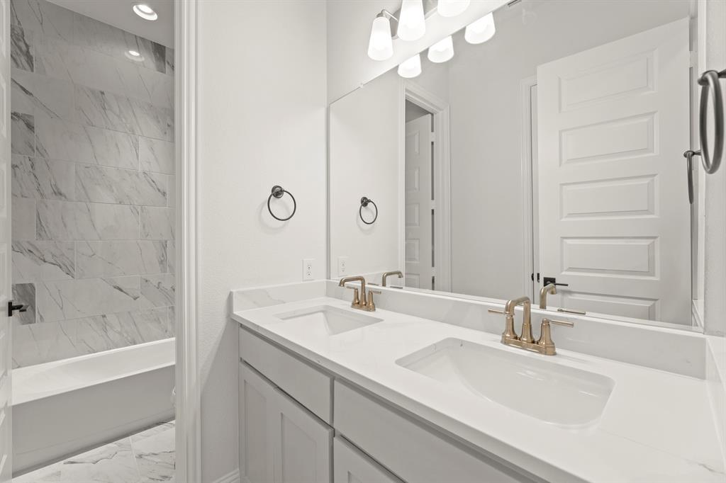 8505 Watersway Drive - Photo 22