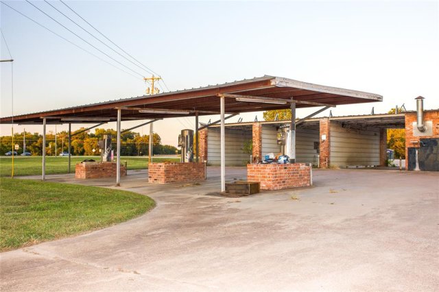 1300 Stonewall Street