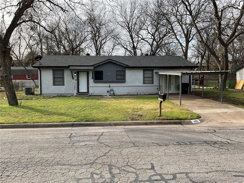 1405 W Ball Street - Photo 1