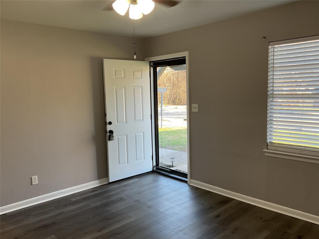 1405 W Ball Street - Photo 8