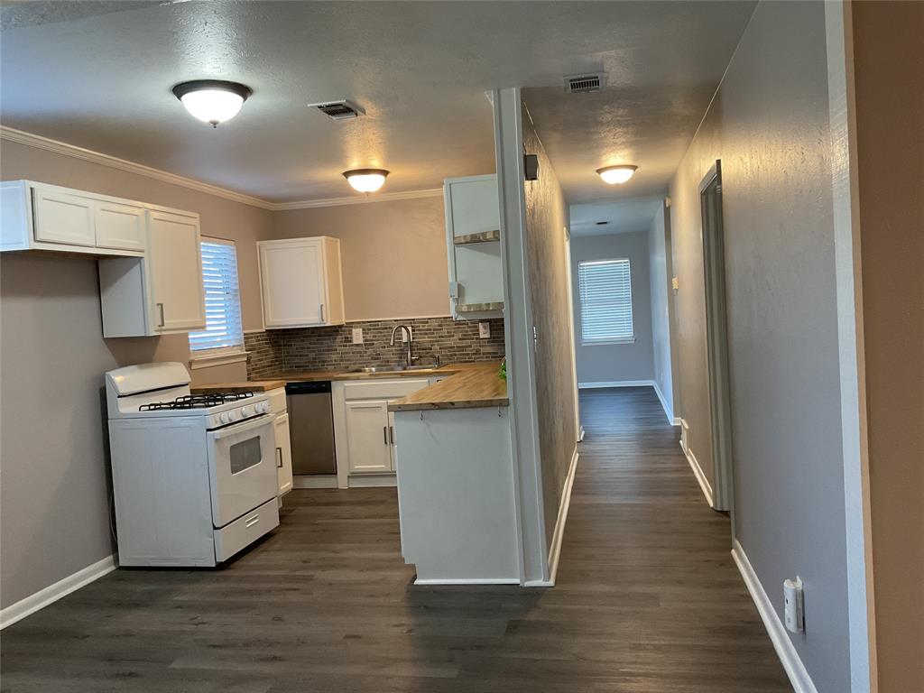 1405 W Ball Street - Photo 9