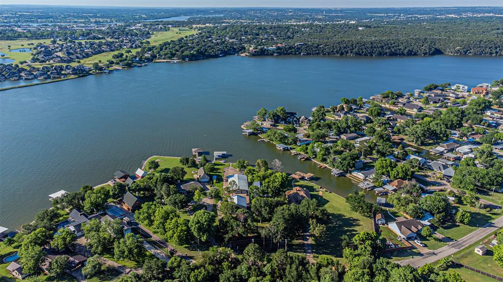 1712 Island Village Court - Photo 11