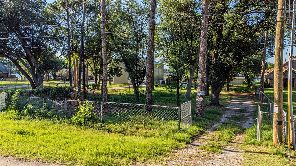 1712 Island Village Court - Photo 13